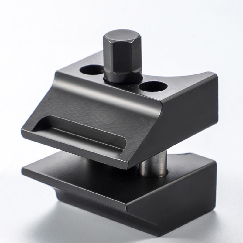 StålFix Separator – Kraftfullt verktyg för enkelt bilunderhåll